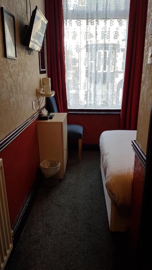 Valdene Hotel Blackpool Eksteriør billede