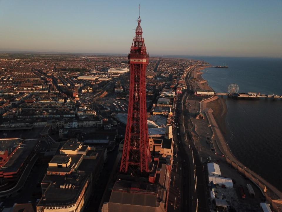 Valdene Hotel Blackpool Eksteriør billede